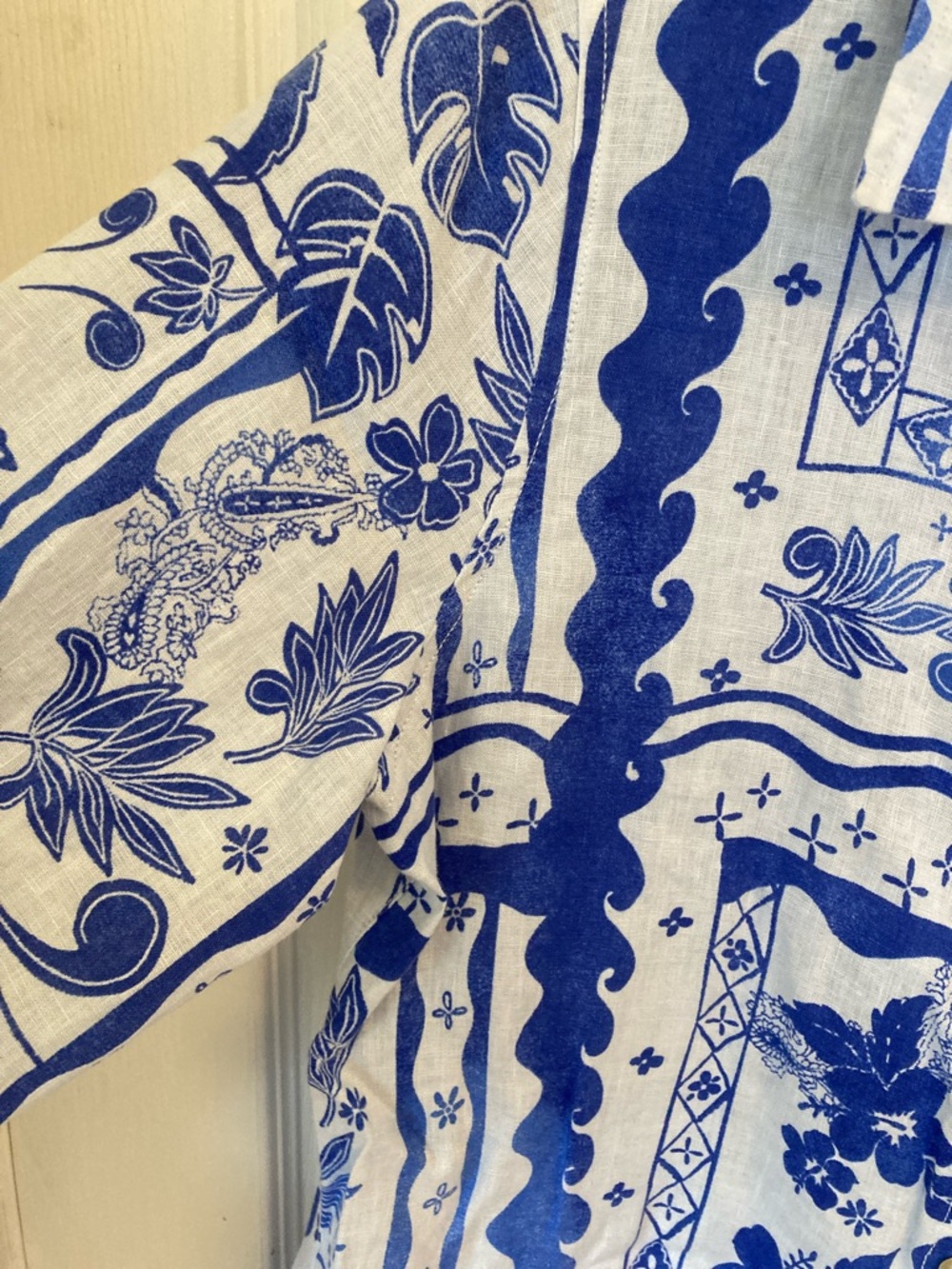 Joie White & Blue Linen Floral-Print Button Down Shirt - Picture 4 of 7